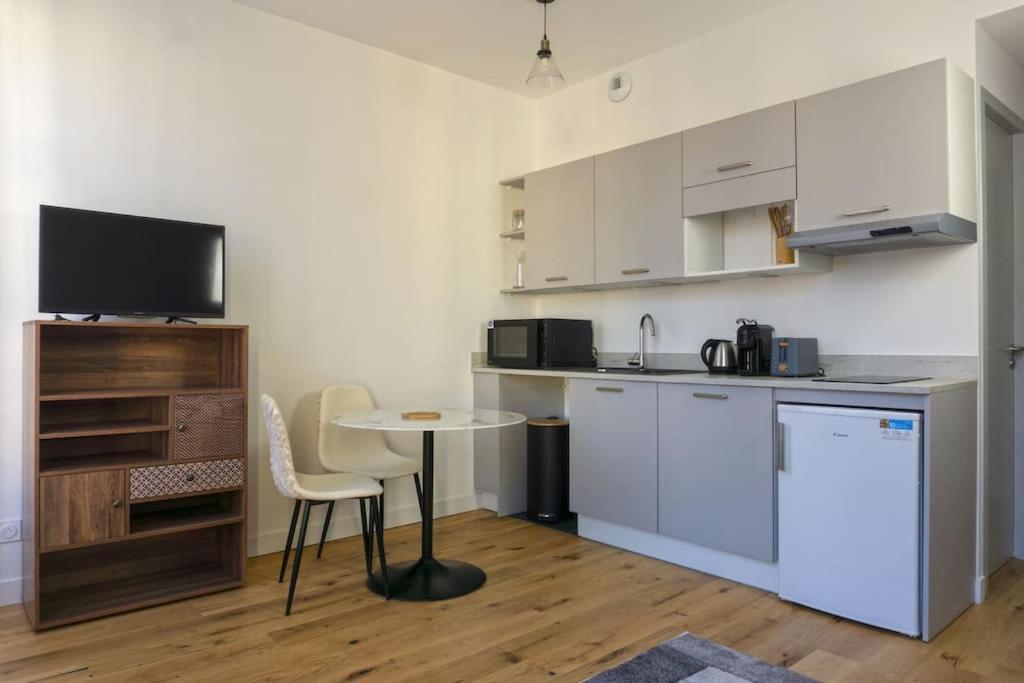 Charmant Palais Riviera Climatise Vieux Nice Ngoại thất bức ảnh